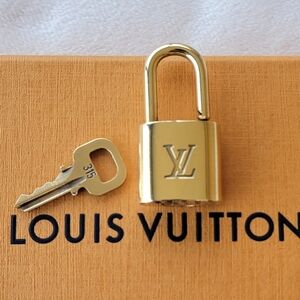 LOUIS VUITTON Lock And Key (#315) For Speedy Alma BB Keepall